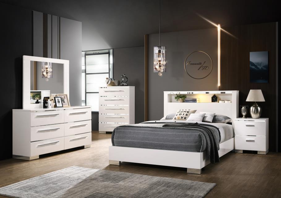 Lynngate Queen Bedroom Set - Gloss White